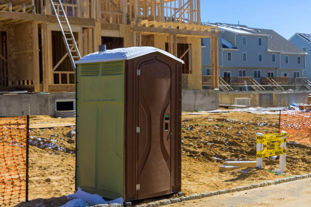 Affordable portable toilet rental in Noel, MO